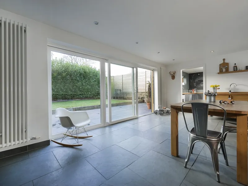 Sliding Windows — Gallery Clapham